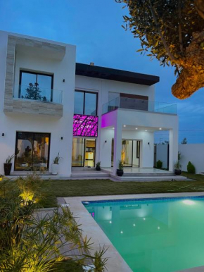 Luxueuse Villa avec piscine sans vis à vis Hammamet Sud OFFRE PROMOTIONNEL